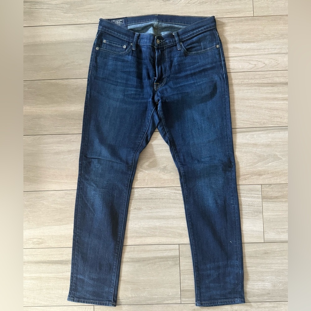 Abercrombie & Fitch Men's Indigo Slim Straight Jeans